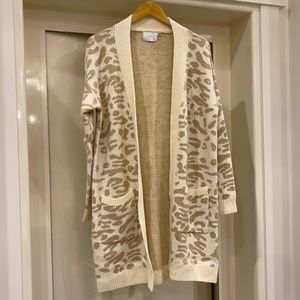 Sweater/cardigan by LUSH/Size SM/Oversized fit.